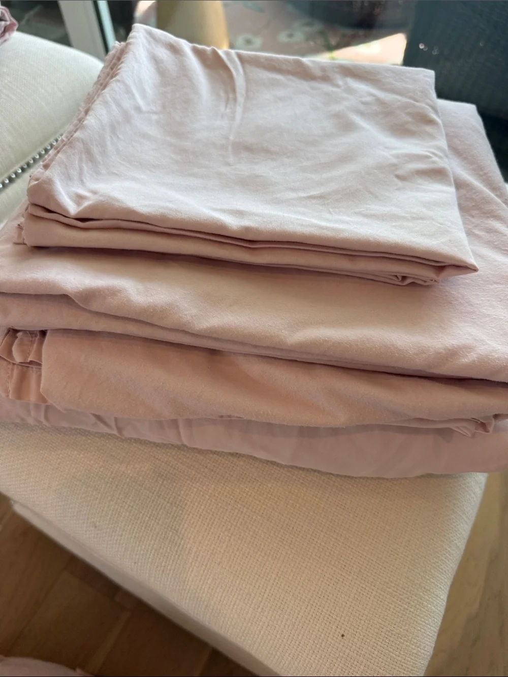 IKEA blush Bedding Set. King size fitted and flat sheets with 2 cases